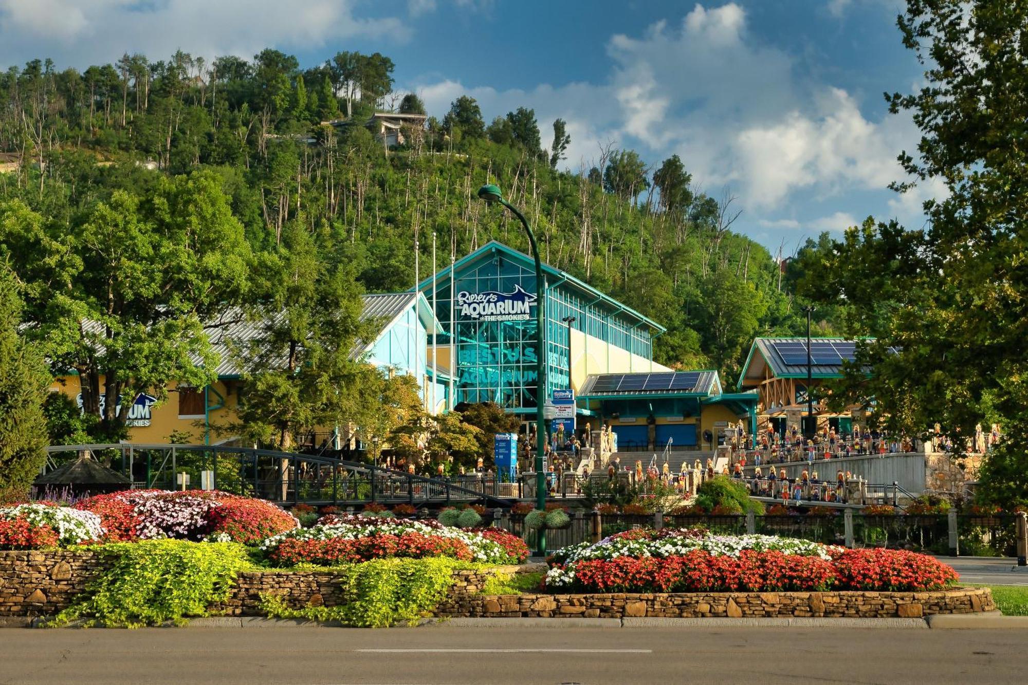 Corner Unit Balcony Free Tix Location Gatlinburg Exterior photo